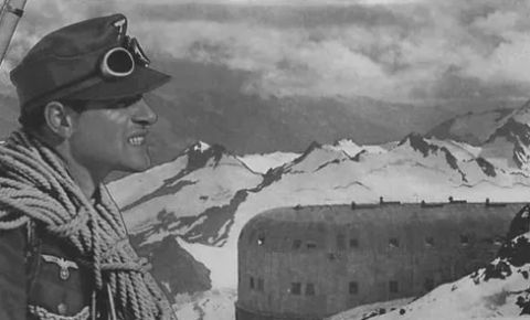 «Это наши горы». Как советские бойцы срывали с Эльбруса нацистские флаги