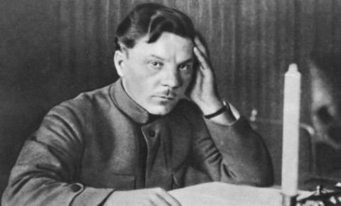 Как Климент Ворошилов прошёл путь от батрака до Маршала СССР