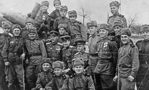 Ардалион Зюкин, в чьем наградном листе было написано: «Его орудия первыми открыли огонь по Берлину»