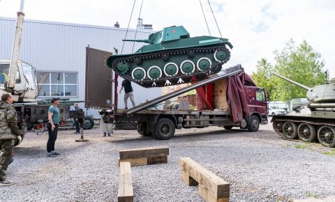 В Санкт-Петербург прибыл танк «Т-70» освобождавший город Мелитополь