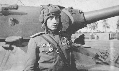 Невероятный бой танкиста Зиновия Колобанова не имеет аналогов в мировой истории
