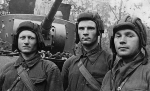 18 декабря 1941 года в ходе контрнаступления советских войск под Москвой погиб Герой Советского Союза Дмитрий Лавриненко