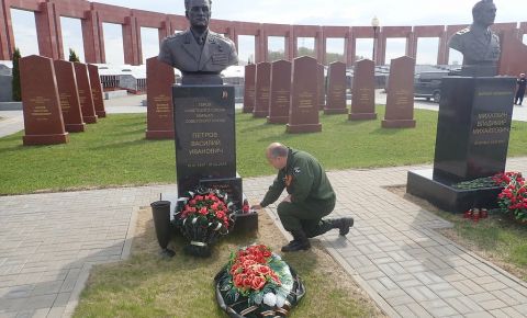 Ставропольские поисковики почтили память Маршала Советского Союза Василия Ивановича Петрова