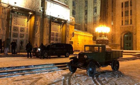 К 78-ой годовщине снятия блокады Ленинграда перед зданием МИД установлена «полуторка»