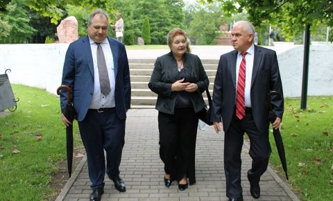 Посол России в Польше и Представитель МИД России в Калининграде посетили парк «Спасённая Европа»