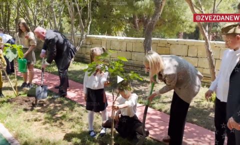 В рамках акции «Бессмертный полк» дети на Мальте высадили деревья на Аллее Памяти