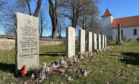 В Норвегии прошла мемориальная церемония возложения венков у захоронения советских военнопленных