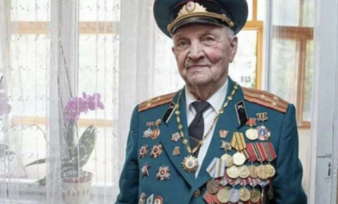 Молдавия проводила участника Сталинградской битвы гвардии полковника Павла Гладкова