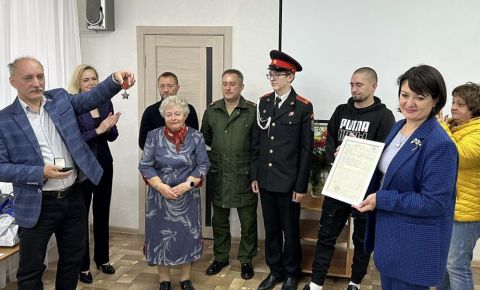 «Бессмертный полк России» помог вернуть награду в семью красноармейца