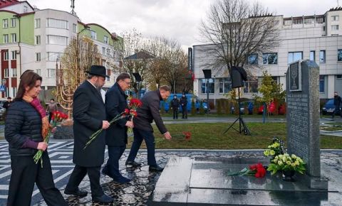 В Бресте, у мемориала жертвам еврейского гетто состоялась траурная церемония