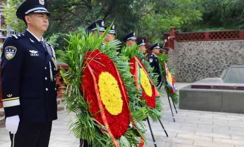 В Китае почтили память советских воинов