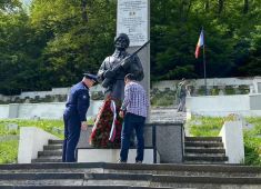 В Румынии провели уборку и благоустройство захоронений советских воинов в городах Синая и Брашов