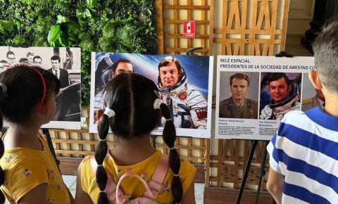 Куба продолжает праздновать 65-летие первого полета человека в космос