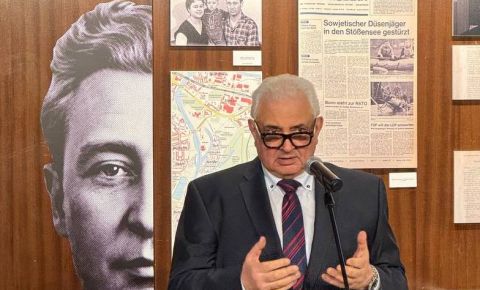 В Берлине открылась выставка «Огромное небо», посвященная подвигу летчиков Бориса Капустина и Юрия Янова