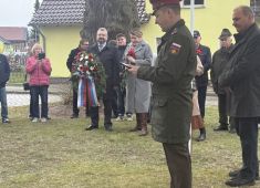 В городах Потсдаме и Даме почтили память погибших советских летчиков