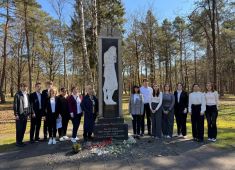 В Германии, на кладбищах «Bergen-Hörsten» и «Bergen-Belsen» прошли мемориальные мероприятия