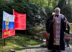 В Бергкамене, Баден-Бадене, Дюссельдорфе, Зигбурге и Кельне прошли мемориальные церемонии