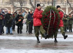 Память безвестных героев, чьи подвиги бессмертны!