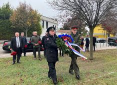 На советском воинском захоронении в австрийском городе Маннсвёрт-Швехат, прошла мемориальная церемония возложения венков