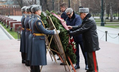 «Бессмертный Полк России» провел традиционную церемонию возложения цветов к Могиле Неизвестного Солдата