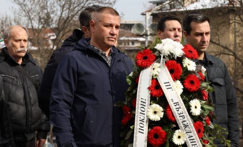 В Софии прошла церемония возложения цветов к монументу на братской могиле советских солдат