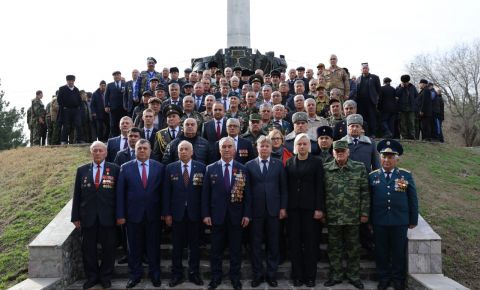 В Ходженте прошла мемориальная церемония памяти воинов-интернационалистов