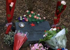 В Рейкьявике прошла церемония возложения венков и цветов к мемориалу «Надежда»