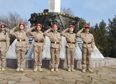 В Ходженте прошла мемориальная церемония памяти воинов-интернационалистов