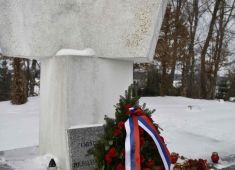 В городе Пененжно прошла мемориальная церемония памяти Ивана Черняховского