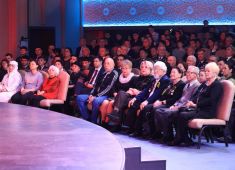 В Ташкенте состоялся масштабный концерт «Дороги памяти»