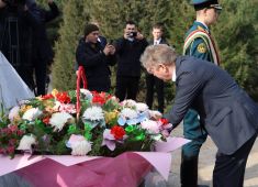 В Ходженте прошла мемориальная церемония памяти воинов-интернационалистов