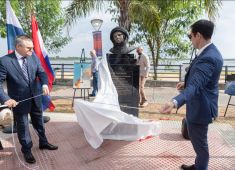 В Парагвае состоялось торжественное открытие памятника Юрию Гагарину