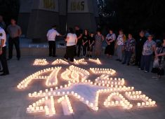 На мемориальном воинском захоронении в Баку, провели акции посвященные Дню памяти и скорби