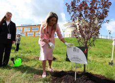 На территории, где ежегодно проходит ПМЭФ заложили «Аллею памяти»