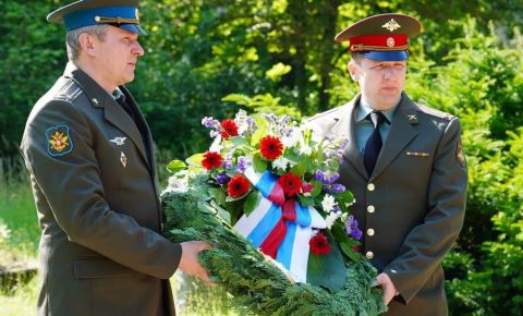 На советском воинском кладбище в Ильм-парке города Веймар прошла мемориальная церемония