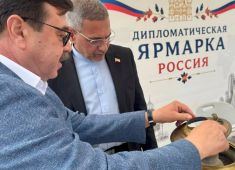 Россия приняла участие в традиционной дипломатической ярмарке в Бишкеке