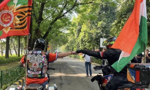 В Нью-Дели состоялся мотопробег, приуроченный к 81-й годовщине Победы в Великой Отечественной войне