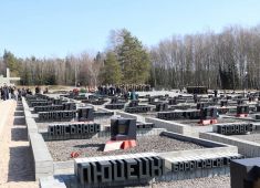 В мемориальном комплексе «Хатынь» прошла акция «Приди и поклонись»