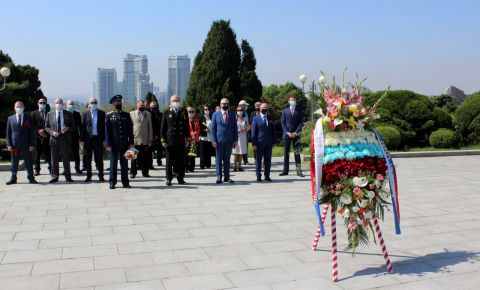 В Пхеньяне по случаю Дня Победы прошли памятные мероприятия