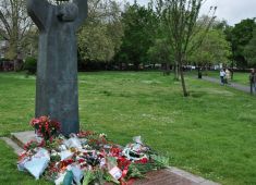 В Лондоне прошла памятная церемония возложения венков к Советскому военному мемориалу