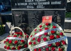В ряде городов Грузии прошли мемориальные мероприятия с возложением венков и цветов