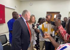 В Русском Доме в Уагадугу (Буркина-Фасо) прошёл организованный Посольством России в честь 80-летия Победы круглый стол