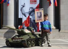 В Пекине прошел «Бессмертный полк»