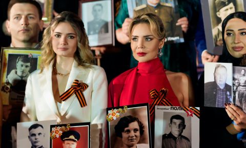 В День Победы в ОАЭ прошел «Бессмертный Полк» и праздничный концерт