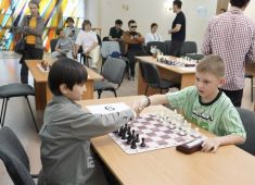 «Русский Дом» в Астане провёл шахматный турнир «Ход Победы»