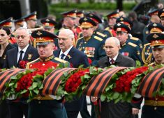 Возложение цветов к Могиле Неизвестного Солдата 9 мая 2026 года