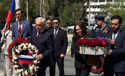 В Никосии у Мемориала павшим во Второй Мировой войне прошла мемориальная церемония