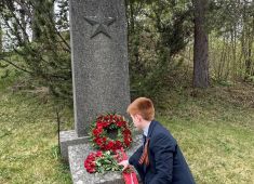 На воинских захоронениях в Норвегии почтили память солдат Красной Армии