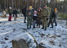 В Бресте, активисты Международного Движения «Бессмертный полк» провели поход по местам, связанным с Великой Отечественной войной