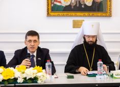 В Шардже прошел круглый стол «Русская Православная Церковь и соотечественники: опыт соработничества в странах Африки и Ближнего Востока»